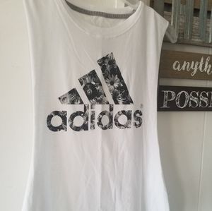 Addias performance tee